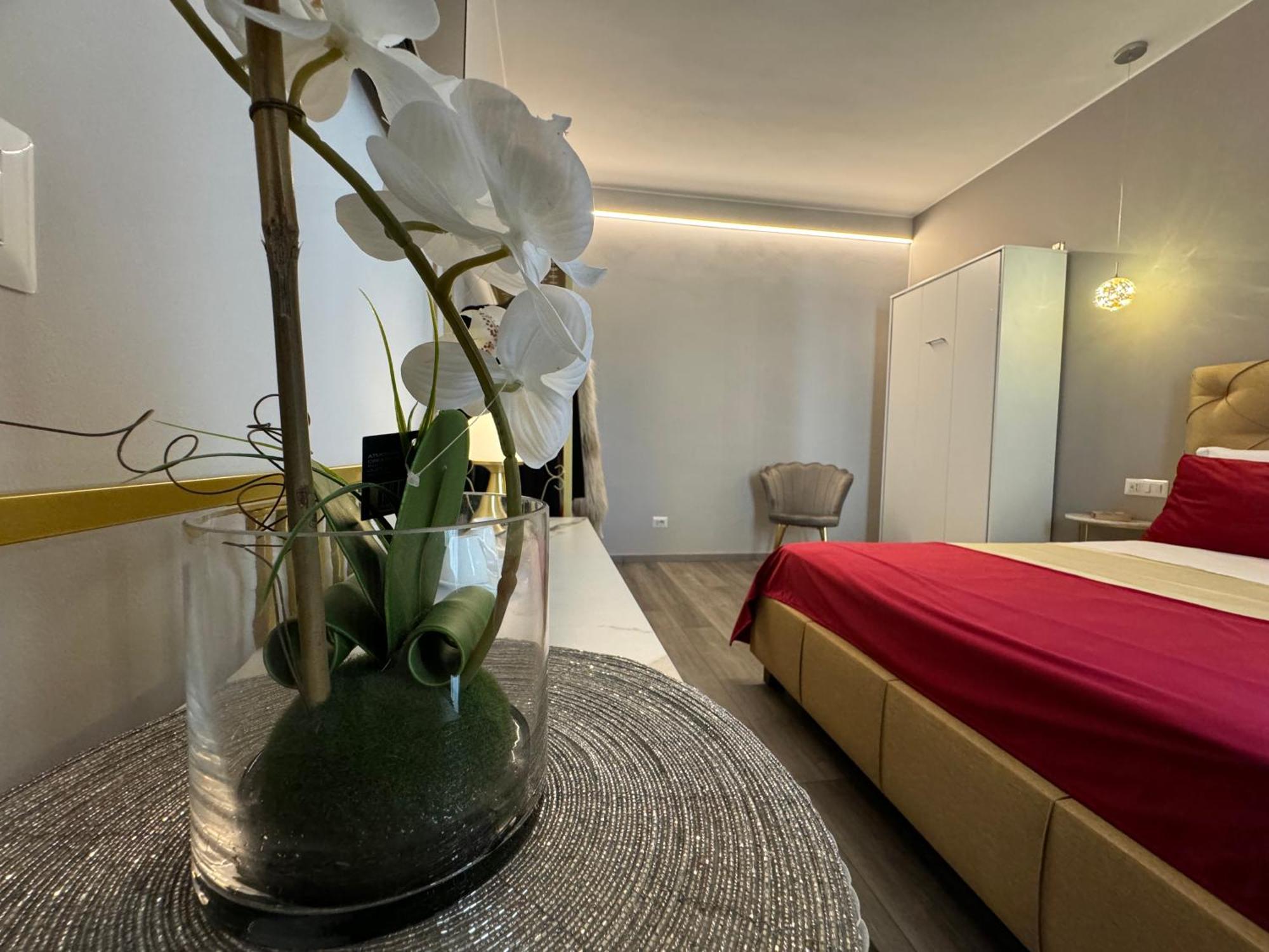 Meg Glamour Suite Milano Vicino I Navigli Milão Exterior foto